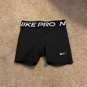 Girls black Nike pros
